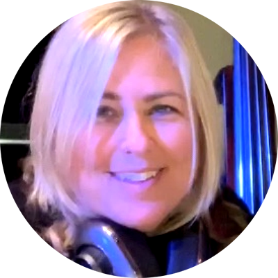 Sandy Shore - SmoothTravel Content Director